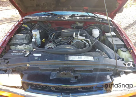 2001 Chevrolet S-10 Ls z USA, uszkodzony, nr VIN 1GCCS19W118186557